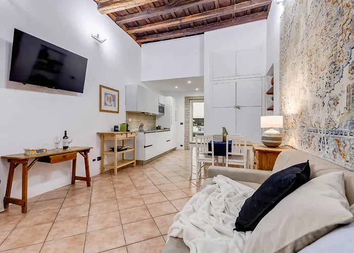 Apartment Coliseum *